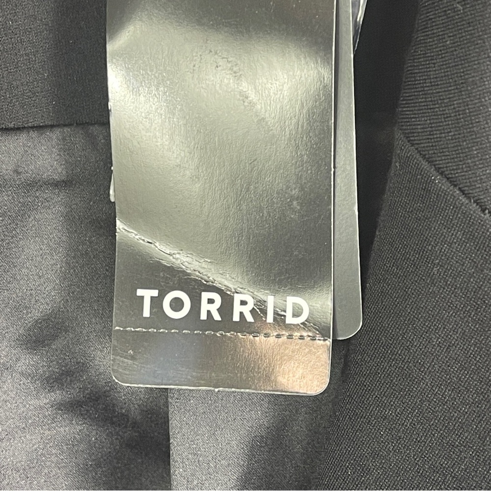 Torrid Black Blazer Sleek and Versatile Suit Jacket - Picture 10 of 10